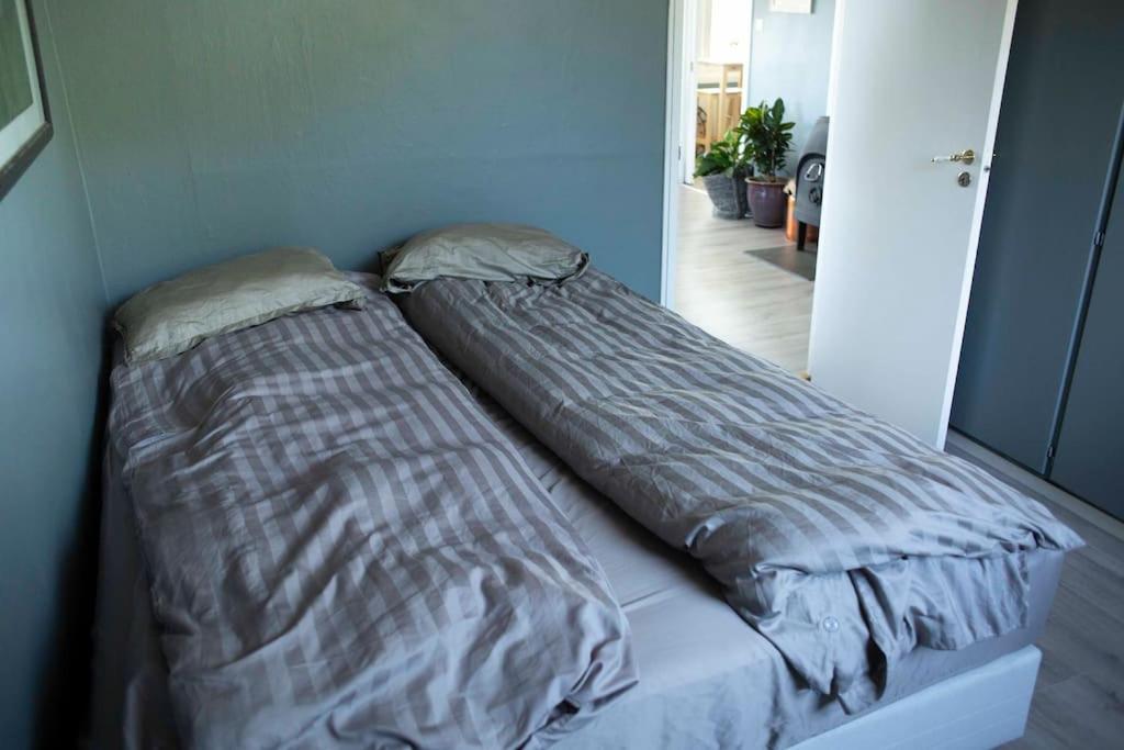 5 Minutes To Downtown Arendal-Free Parking Apartment Bagian luar foto